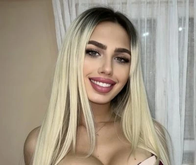 Trans woman ready for a random cam chat